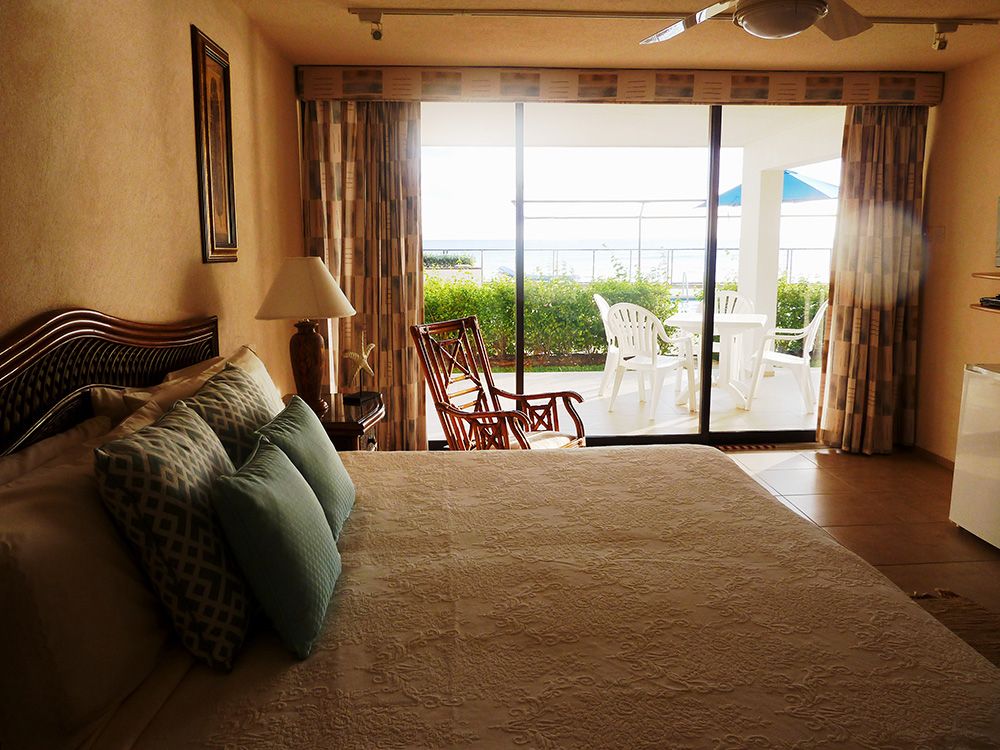 Calypso Poolside Suite